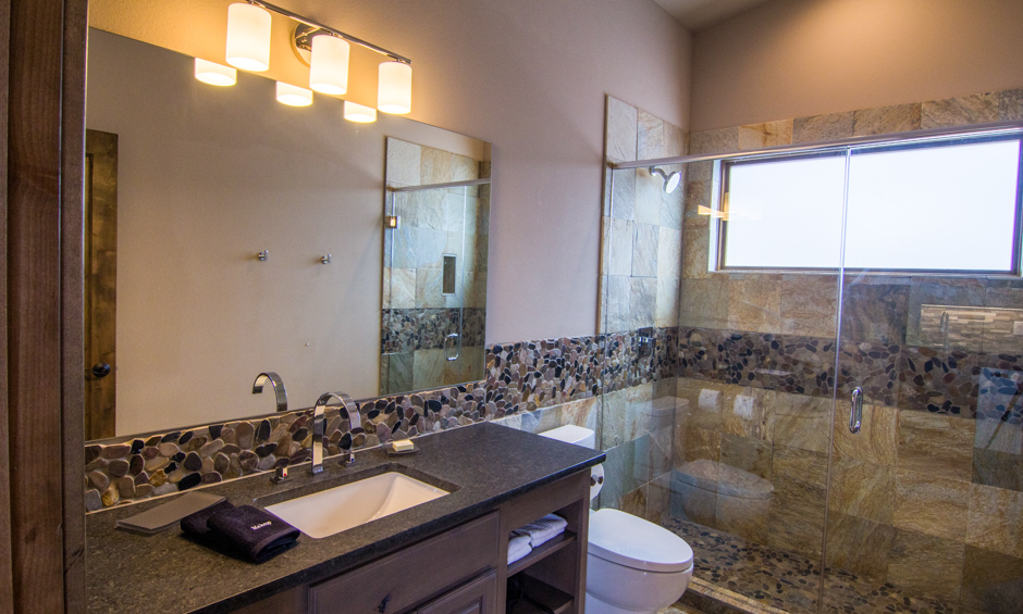 Log Cabins At Jacobs Creek Our And Rates Cabin 12 Bathroom