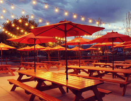 8 Mile Bar & Grill private patio for Canon City group events