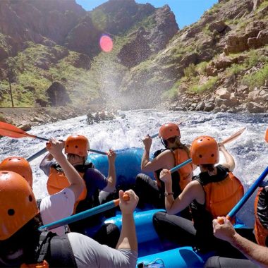 Royal Gorge rafters with Echo Canyon
